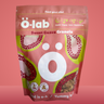 Granola artesanal colombiana con guayaba y arequipe, lista para disfrutar